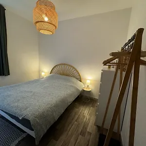  Appartement T2 Centre Ville, 150m Du Lac, Parking - Thermes